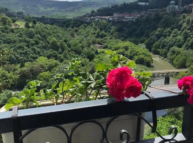 Tsarevets Panorama * Veliko Tărnovo